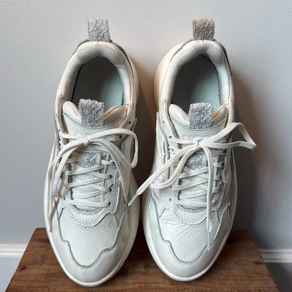 White Ugg Ca1 Leather Sneakers Size 9 - Picture 2 of 5